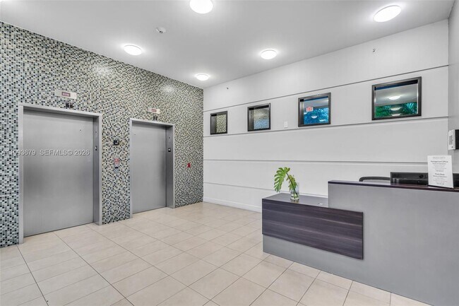 Building Photo - 36 NW 6th Ave