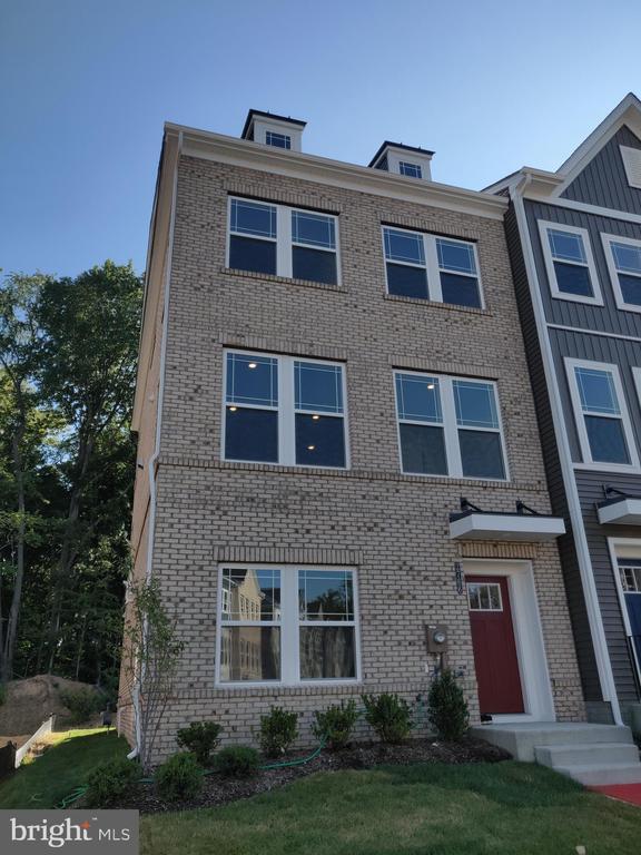 Primary Photo - 2766 Bridgewater Dr