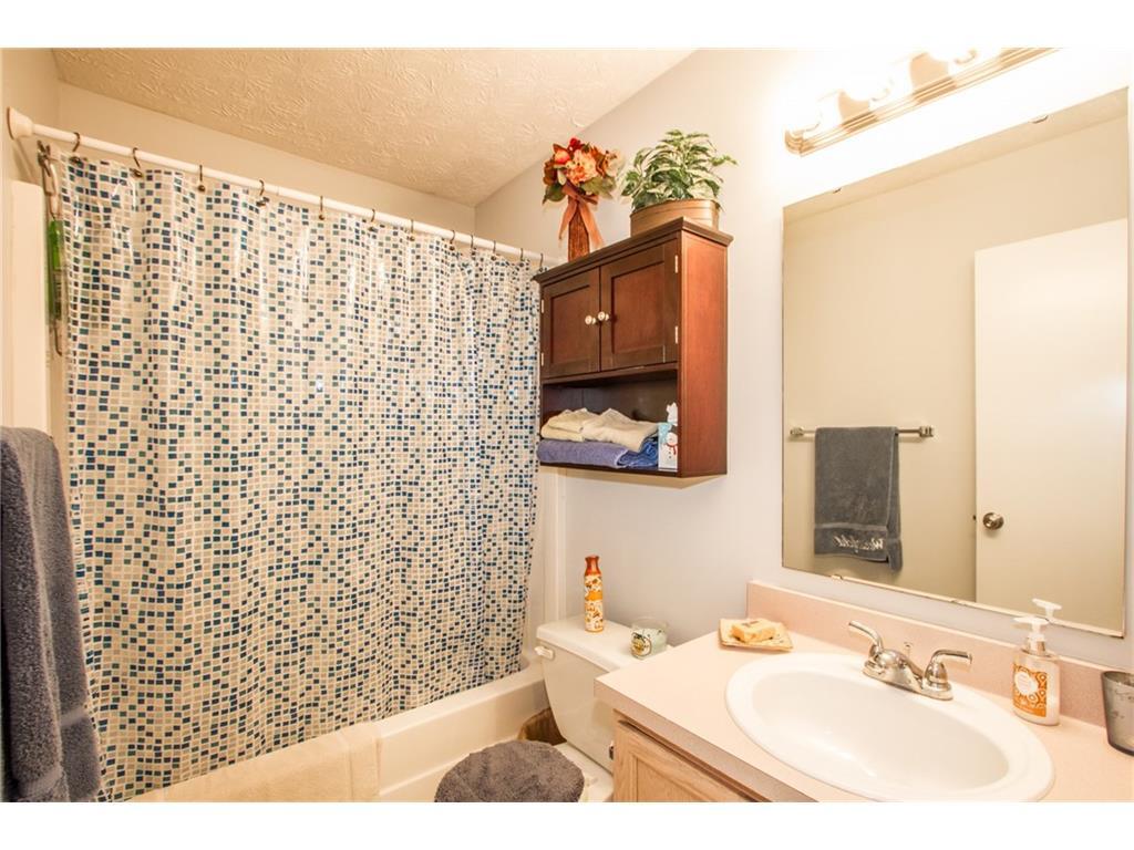 Hall Bath - 11708 Signet Lane