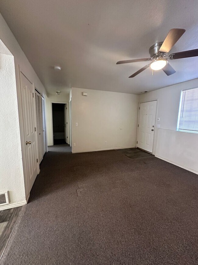 Building Photo - 1332 N 625 W