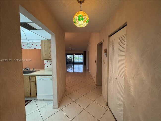 Building Photo - 6453 Pinehurst Cir