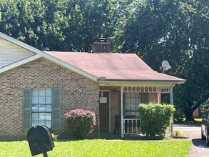 Building Photo - House in Murfreesboro
