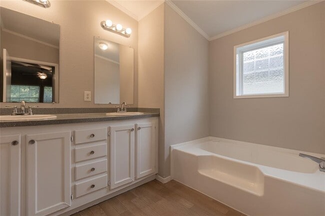 Building Photo - 4612 Blue Meadow Dr