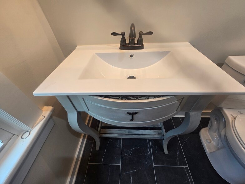 custom sink - 142 Carlton Rd