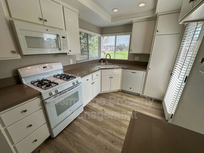 Building Photo - 23 Rockwood