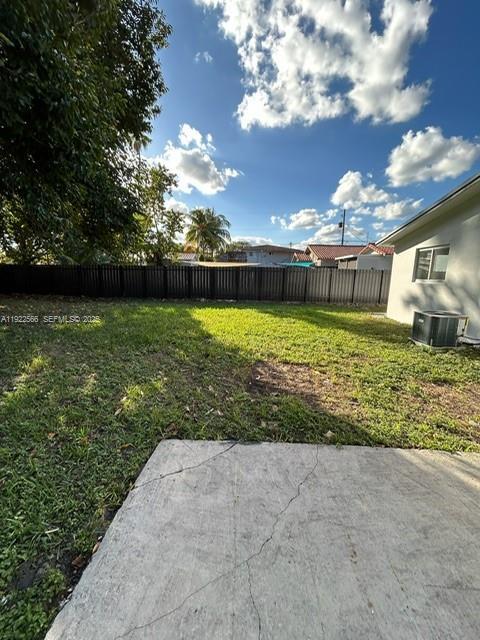 Building Photo - 7154 SW 22nd St