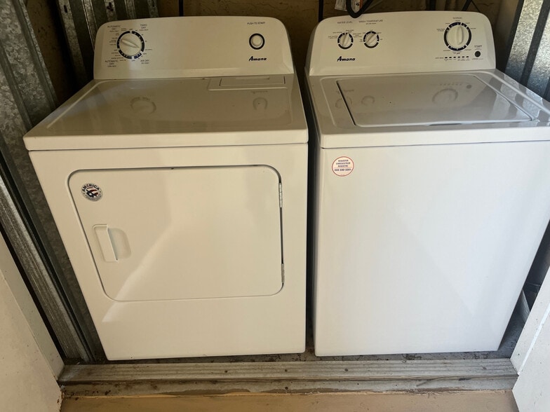 Building Photo - 11601 SW 2nd St