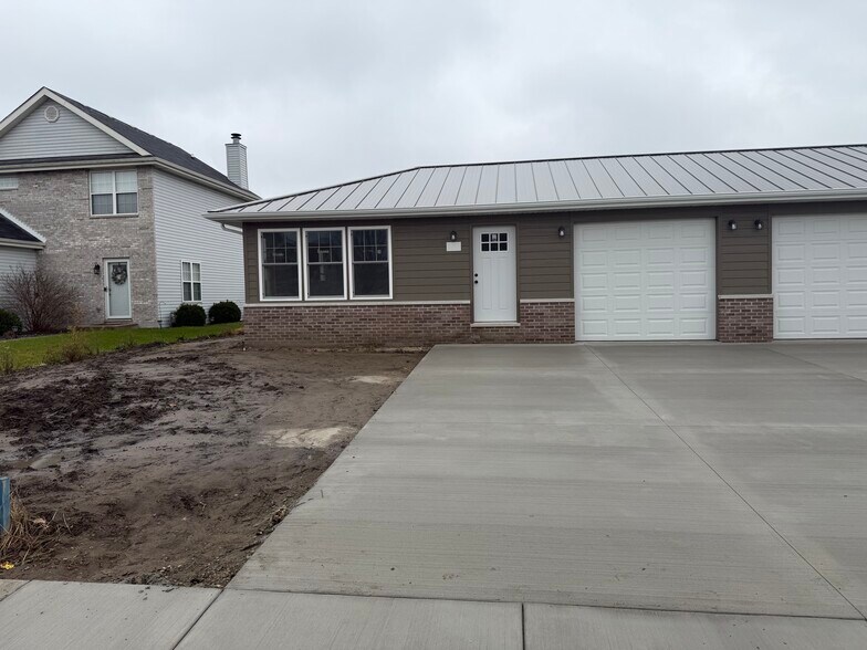 Building Photo - 995 Madison Ave