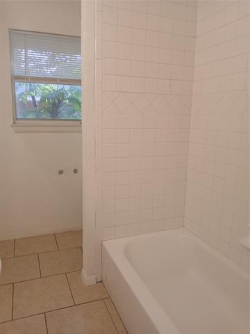 Building Photo - 4918 Rockport Dr