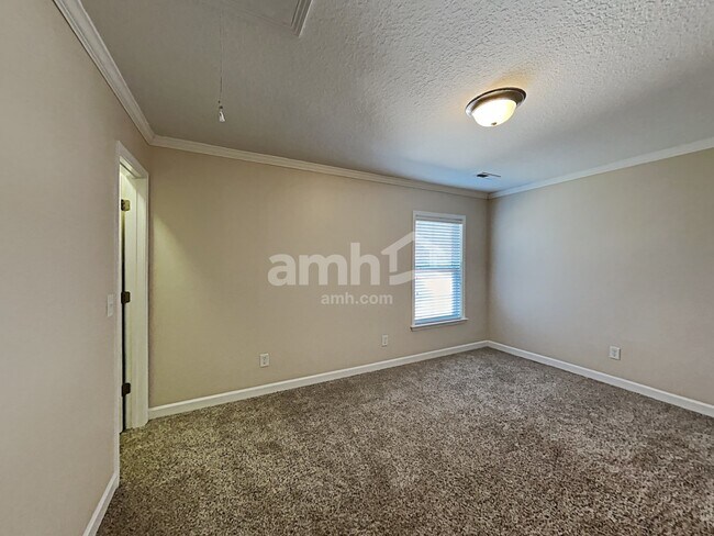 Building Photo - 104 Farms Springs Drive