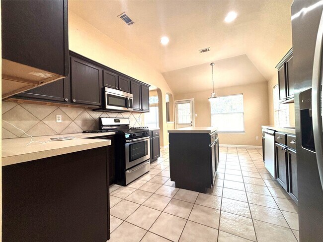 Building Photo - 19123 Center Park Dr