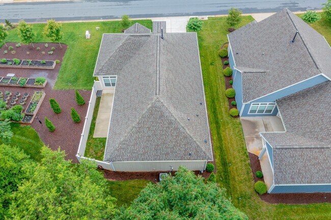 Building Photo - 1164 Hudson Dr