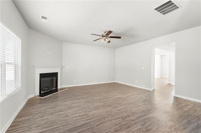 Building Photo - 3138 Cedar Crest Way