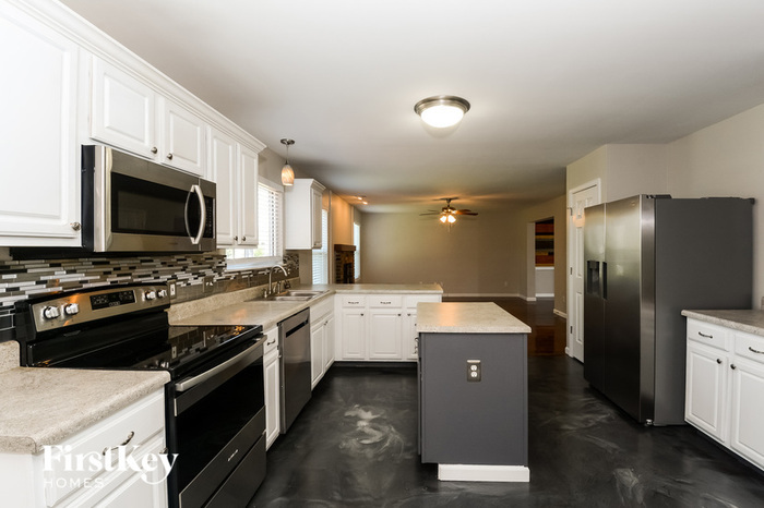 Building Photo - 203 Dardenne Run Ct