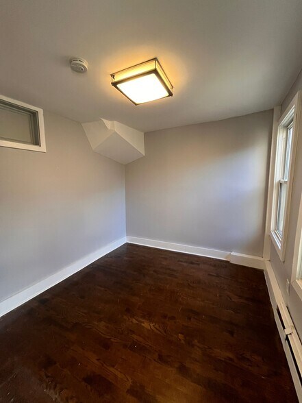 Building Photo - 173 Brunswick St