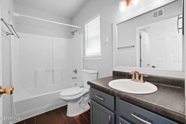 Building Photo - 4081 Tierra Bronce Dr