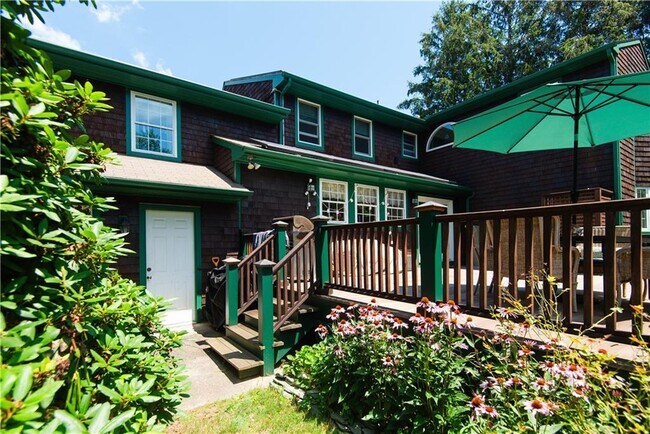 Building Photo - 71 Mohawk Dr