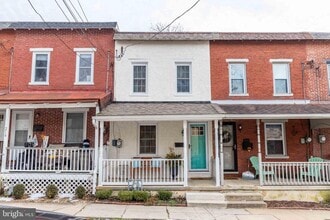 Building Photo - 216 W Lafayette St