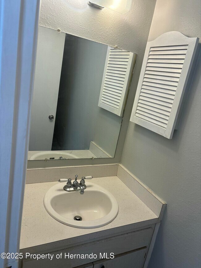 Building Photo - 10314 Usher St