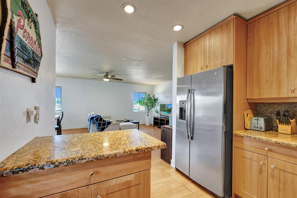 Building Photo - 1423 Holly Heights Dr