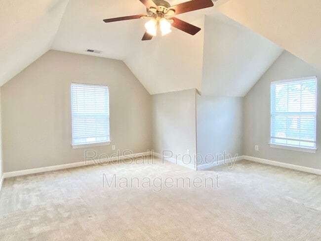 Building Photo - 13326 Harbor Dr