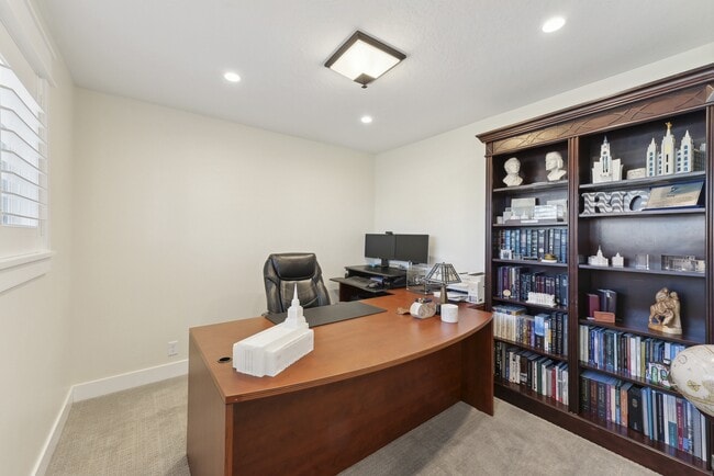 Building Photo - 770 N 1000 E