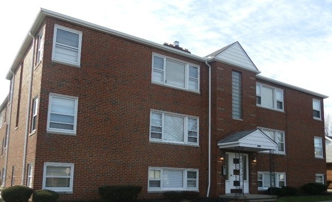 Primary Photo - State Road Apartment North