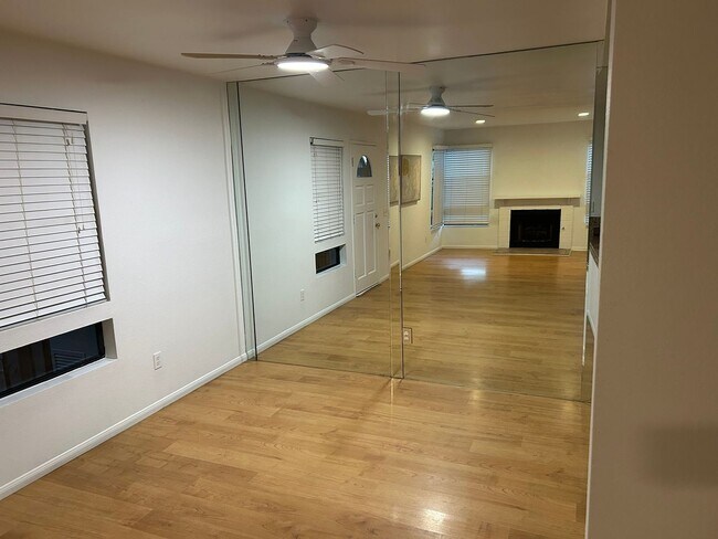 Building Photo - Welcome to "Home for the Holidays!"