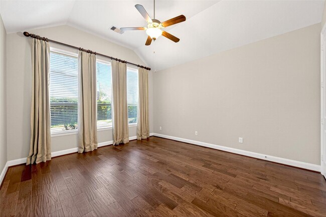 Building Photo - 14 S Sawbridge Cir