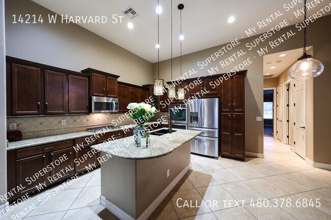 Building Photo - 14214 W Harvard St