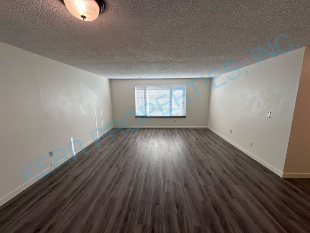 Building Photo - 509 SE 15th St