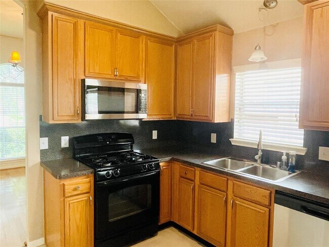 Building Photo - 3022 Texas Trail Ln