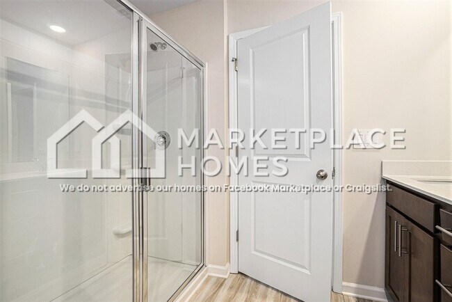 Building Photo - 2105 Avalon Rdg