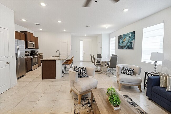 Building Photo - 511 NW 17th St