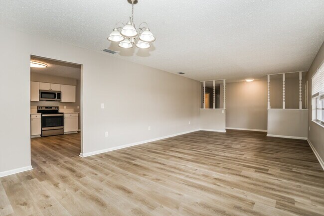 Building Photo - 143 Jenny Way