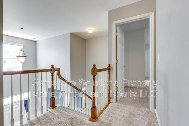 Building Photo - 1035 Watauga Ct