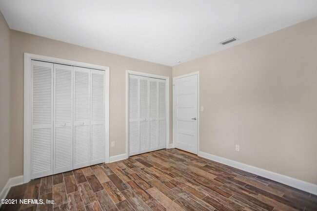 Building Photo - 4401 Cypress Creek Dr