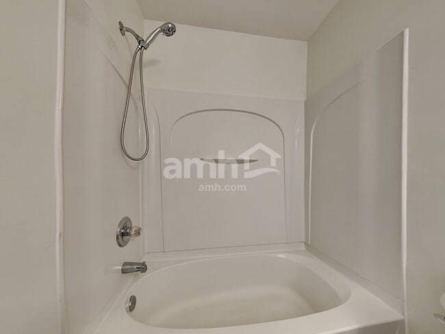 Building Photo - 1315 Emory Ln NW