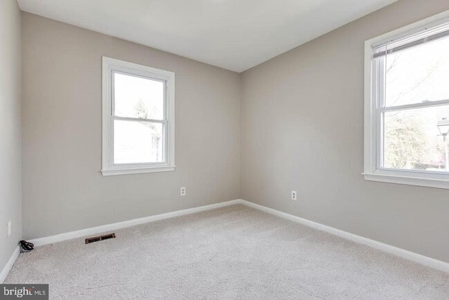 Building Photo - 3532 Split Rail Ln