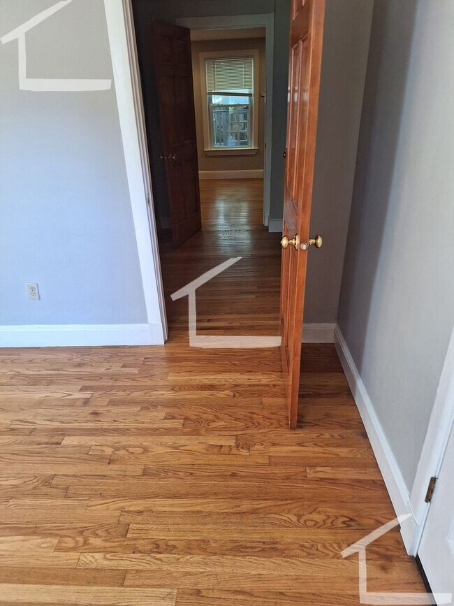 Building Photo - Large 1 bed in Cambridge