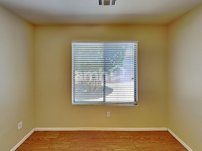 Building Photo - 4242 E Patrick St