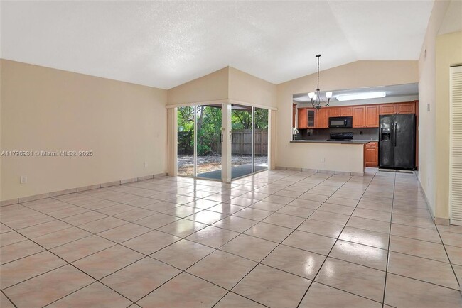 Building Photo - 13828 SW 283rd Terrace