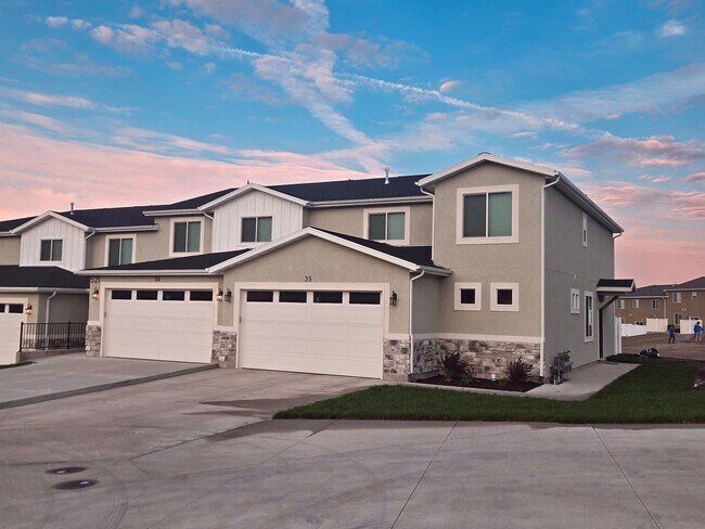 Primary Photo - Brand New 3 Bedroom 2.5 Bath with Upscale ...