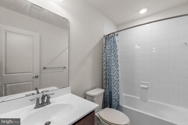 Building Photo - 5758 Barts Way