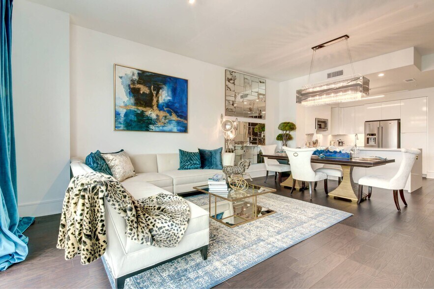 Building Photo - Cirque Residences