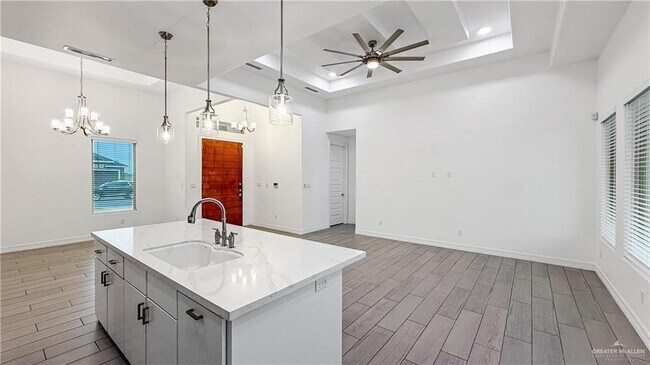 Building Photo - 5106 Sebastian Dr