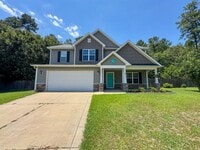 Building Photo - Beautiful 4 Bed 2.5 Bath Home in Raeford