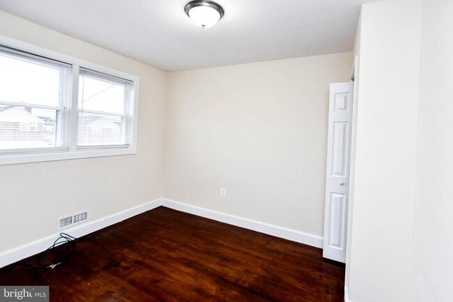 Building Photo - 4773 Elison Ave