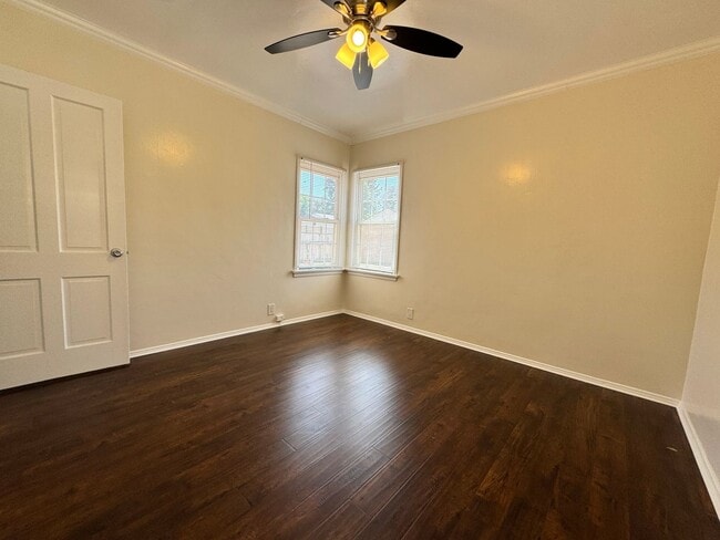 Building Photo - Beautiful Sherman Oaks Home!