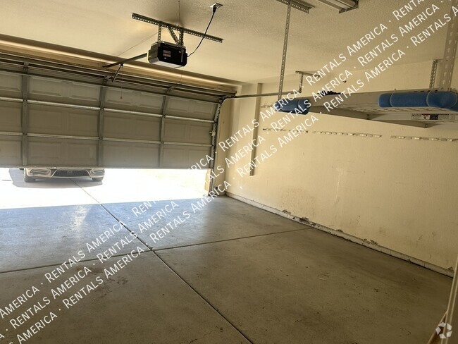 Building Photo - 8768 W Berridge Ln